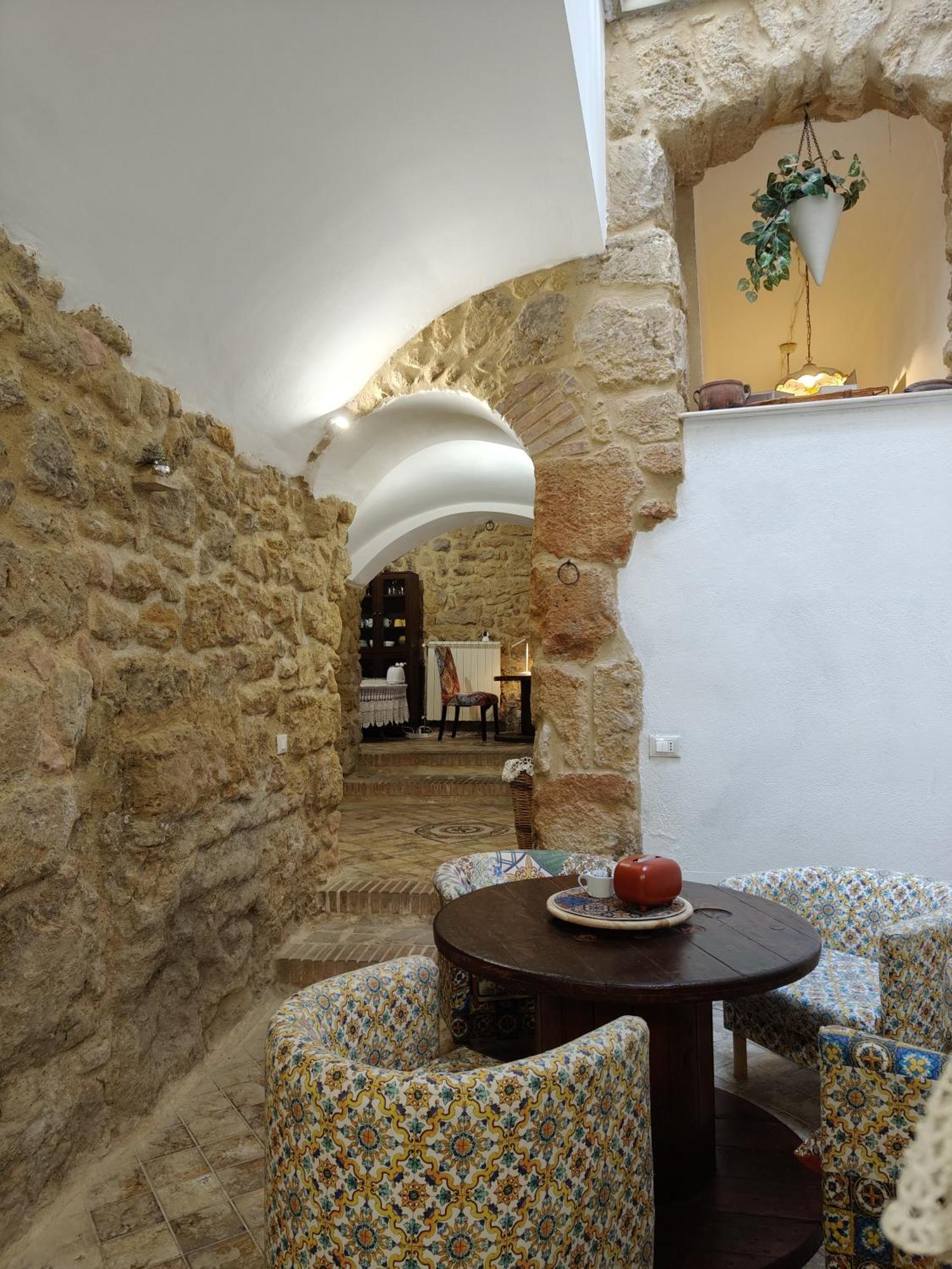 Bed and Breakfast Del Centro Енна Екстер'єр фото