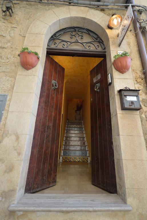 Bed and Breakfast Del Centro Енна Екстер'єр фото