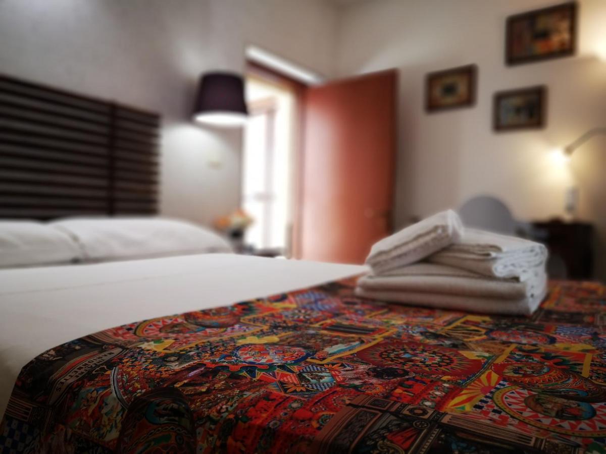Bed and Breakfast Del Centro Енна Екстер'єр фото